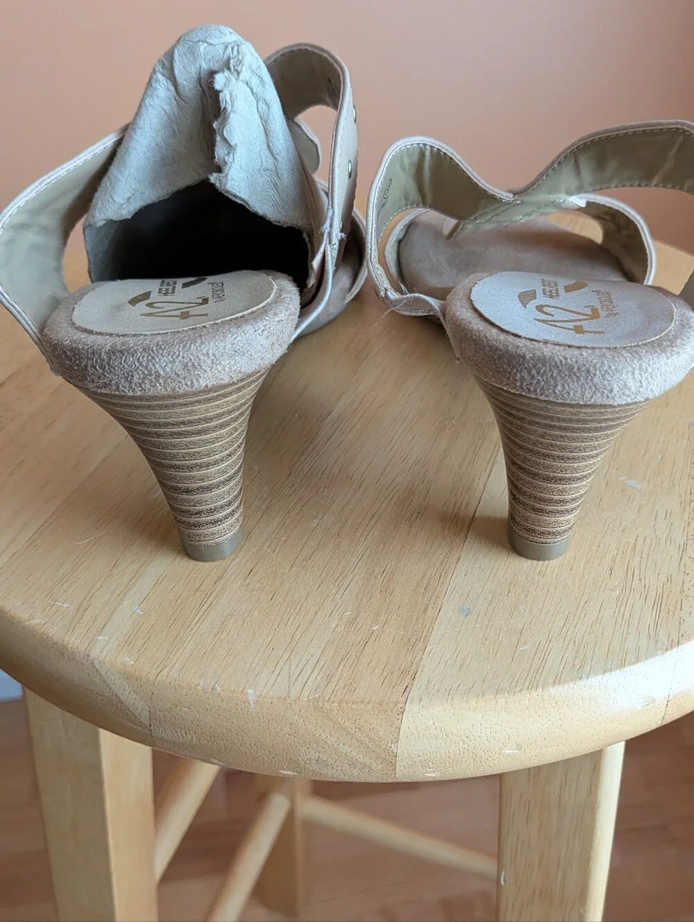A2 By Aerosoles Taupe Studded Crisscross Wedge Sandals Size 8.5